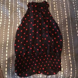 Ruffled sleeveless top